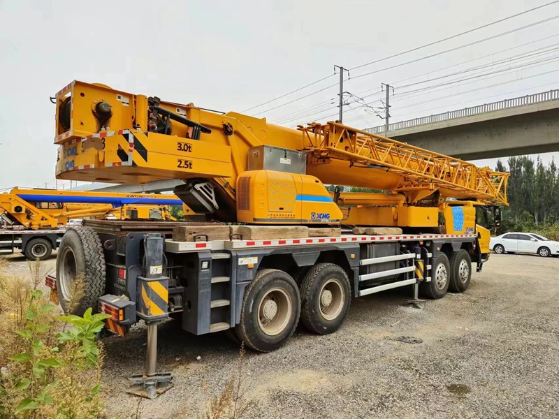 1703036269666132.jpg XCT60L6起重机 (8).jpg