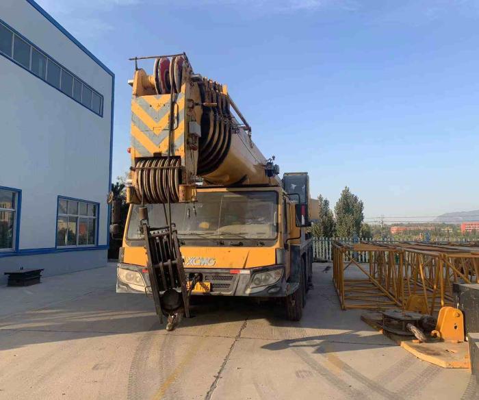 Грузовик XCMG Carne