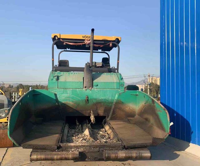 Б/у асфальтоукладчик