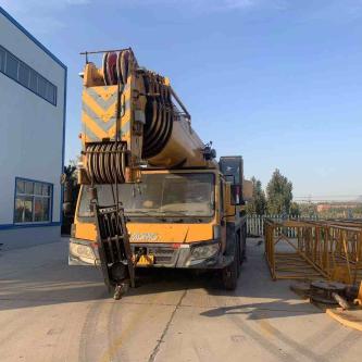 Грузовик XCMG Carne