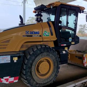 Вибрационный каток