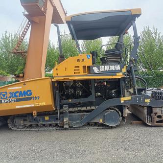 Асфальтоукладчик XCMG RP953T