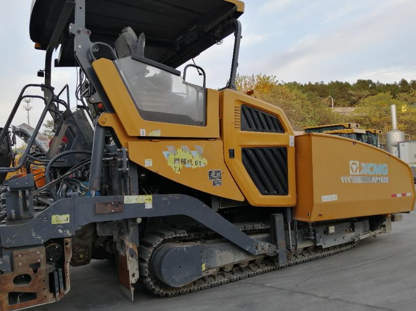 Асфальтоукладчик XCMG RP953T б/у