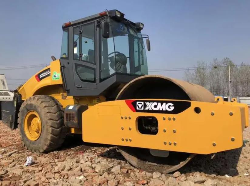 الرول مستعملة بيع كبيرة